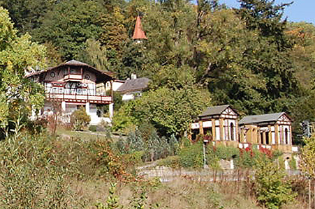 Ansichten - Schwäbisch Gmünd, Lindenfirststr. 9 - Villa- Bild Nr. 4